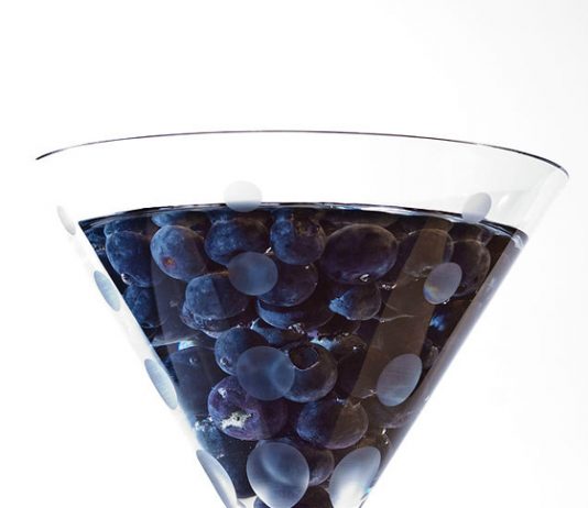 blueberry-martini-w-the-gay-guide-network